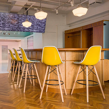 店内什器・カウンター・床の施工 NOTEWORKS