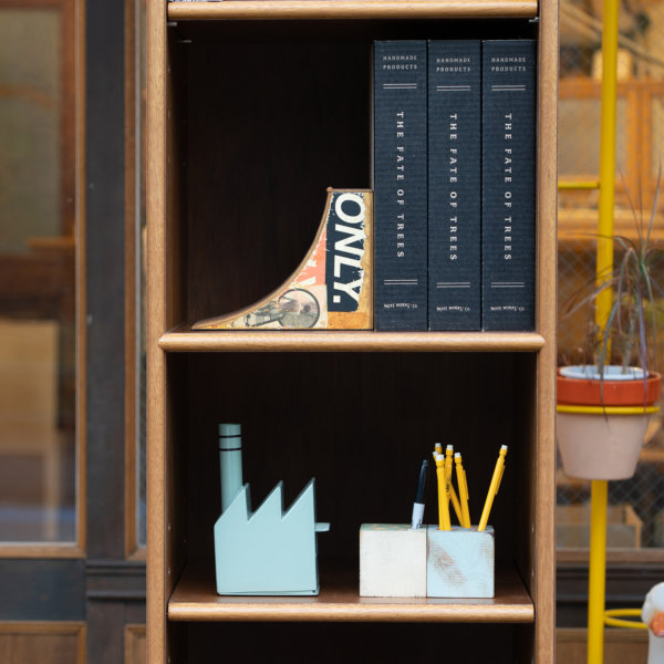 棚板調整可能な棚 NOTEWORKS