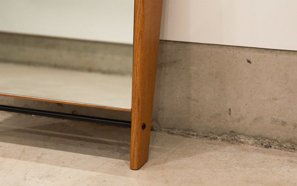 OAK材を使用した姿見 02 NOTEWORKS