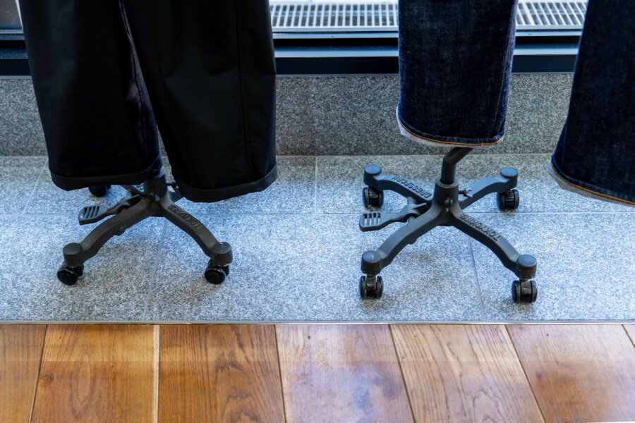 CALEE / NOTEWORKS 外壁・エントランス制作 11