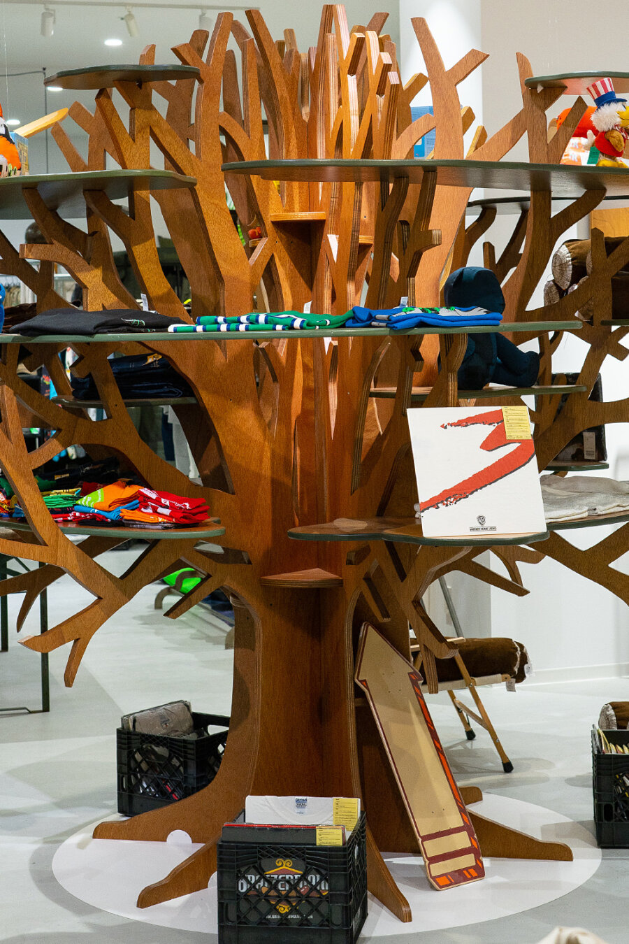 JOURNAL STANDARD YOO-HOO STORE / NOTEWORKS 什器・額縁・ディスプレイ雑貨の制作 4