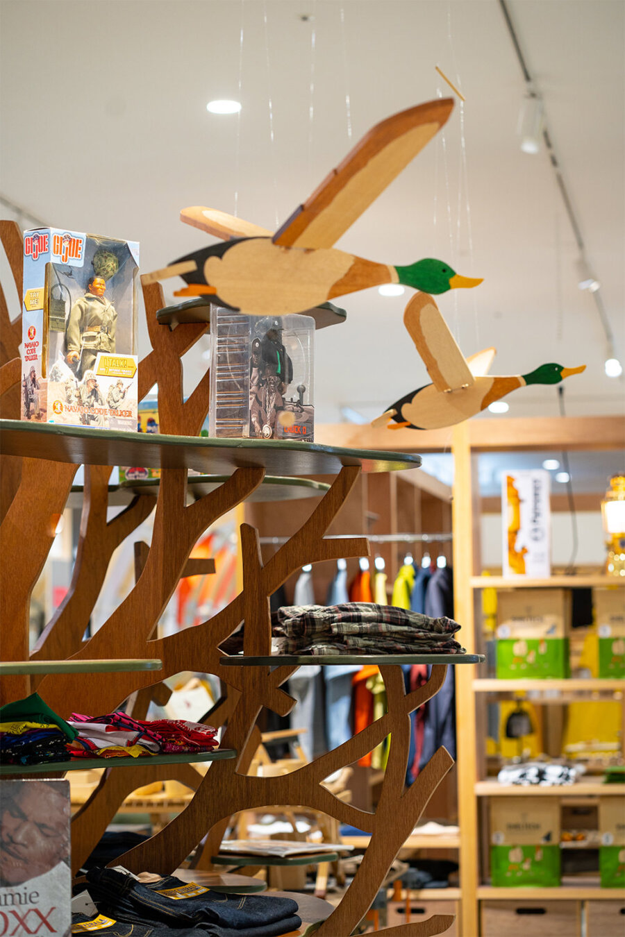 JOURNAL STANDARD YOO-HOO STORE / NOTEWORKS 什器・額縁・ディスプレイ雑貨の制作 9