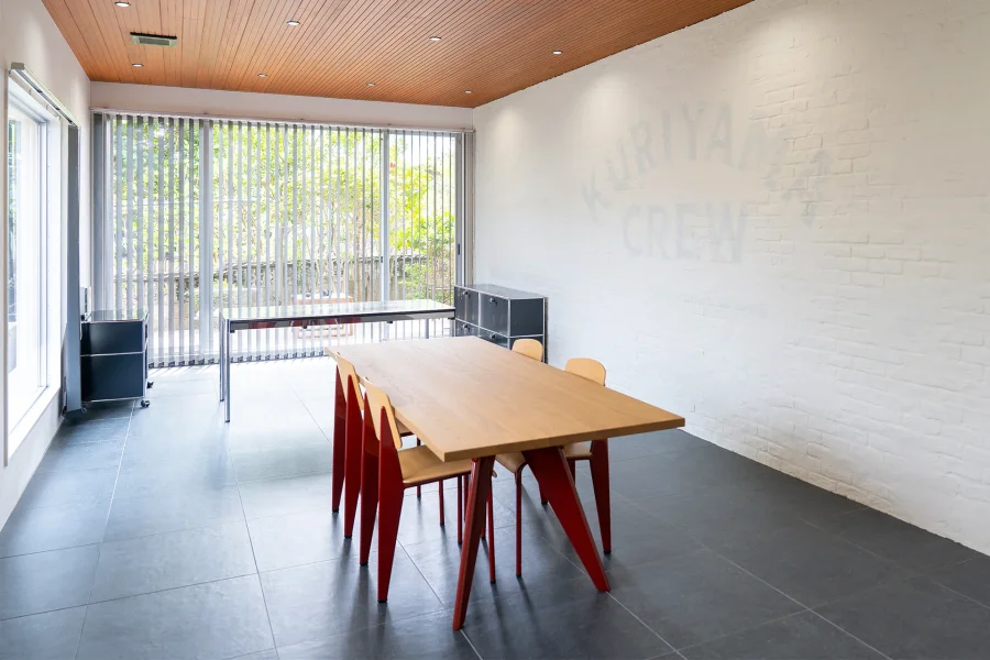 KURIYAMA CREW / NOTEWORKS 社長室・エントランスの制作 6