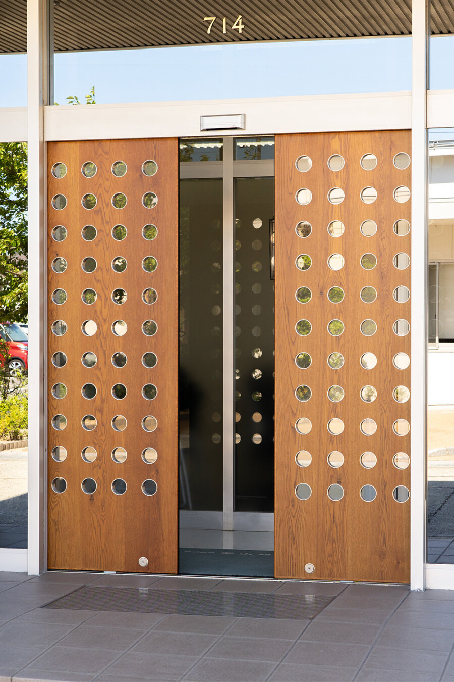 KURIYAMA CREW / NOTEWORKS エントランスドアの制作 2