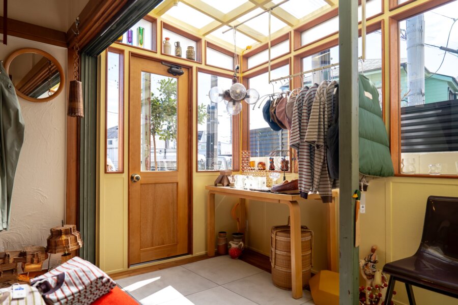 DEVELOP & LIBRARY / NOTEWORKS アパレルショップテラス増築 1