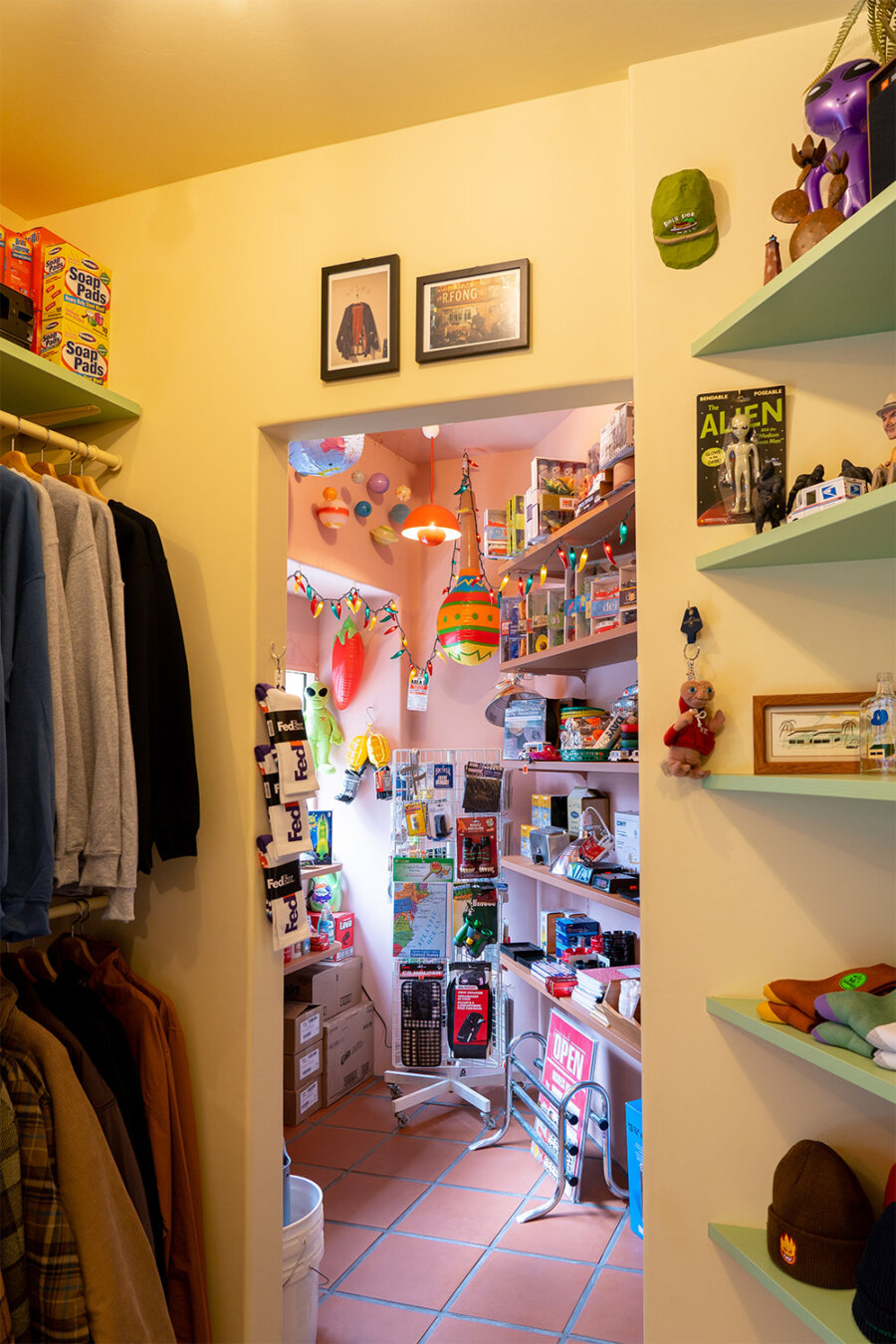 SUNDAYS BEST / NOTEWORKS アパレルショップ店舗内装・什器制作 8