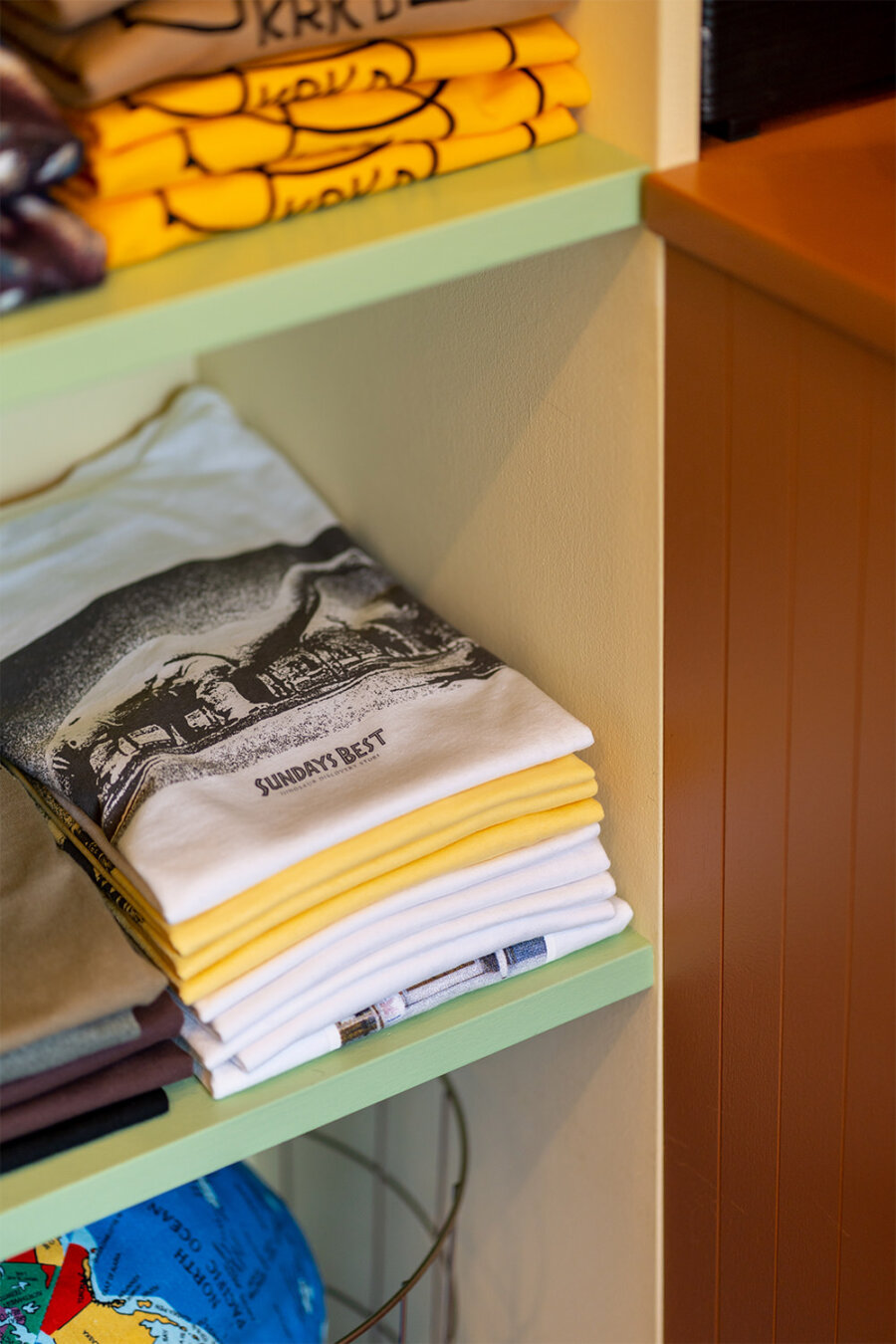 SUNDAYS BEST / NOTEWORKS アパレルショップ店舗内装・什器制作 28