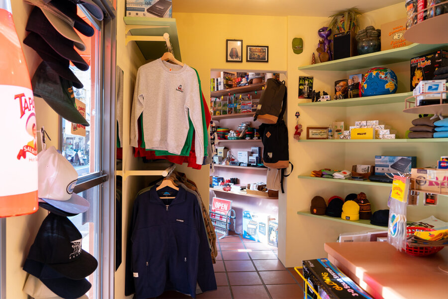 SUNDAYS BEST / NOTEWORKS アパレルショップ店舗内装・什器制作 6