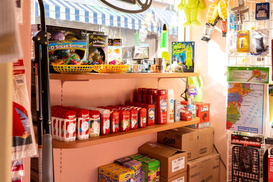 SUNDAYS BEST / NOTEWORKS アパレルショップ店舗内装・什器制作 16